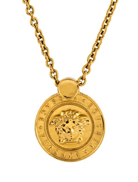 versace medusa kette amazon|Amazon.com: Medusa By Versace.